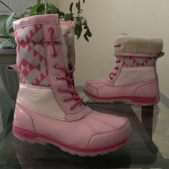 UGG BUTTE II PATENT TRUCKEE WATERPROOF LEATHER BOOTS - Picture 9 of 16